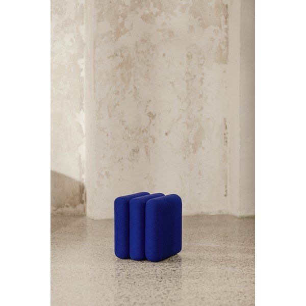 Modrý vlnený taburet Radd – noo.ma-image-1