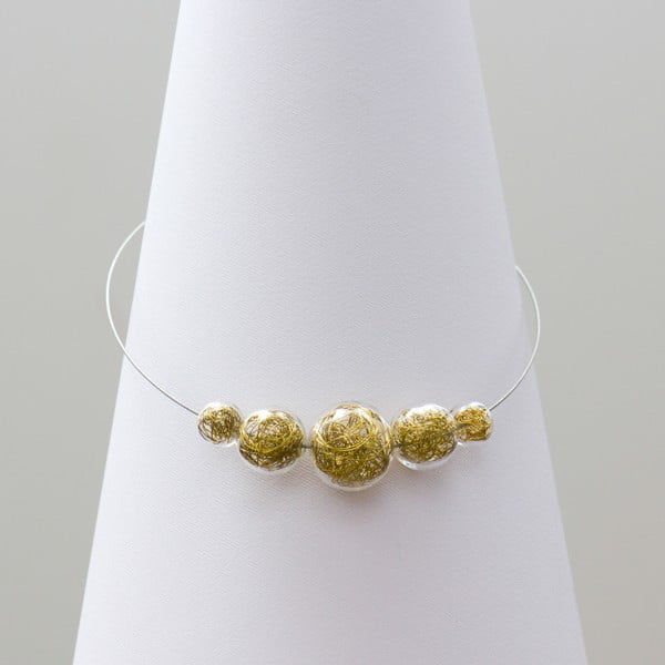 Zlatý sklenený náhrdelník ko–ra–le Wired 6
