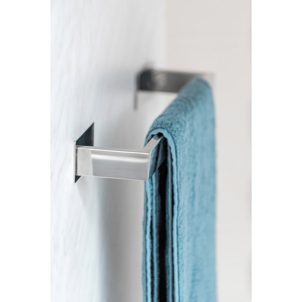 Samodržiaci držiak na uteráky z nehrdzavejúcej ocele v lesklo striebornej farbe Genova – Wenko-image-1