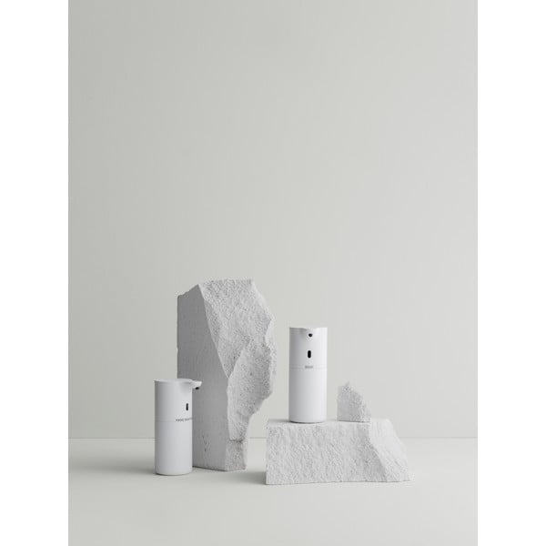 Biely automatický plastový dávkovač mydla 260 ml Fineo – Blomus-image-1