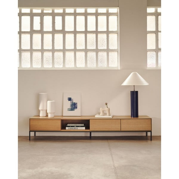 TV stolík v dekore duba v prírodnej farbe 195x35 cm Vedrana – Kave Home-image-1