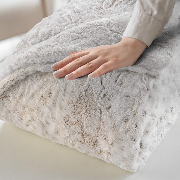 Sivobéžová deka z umelej kožušiny 220x240 cm Alaska – douceur d'intérieur-image-1