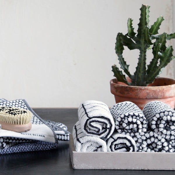Čierno-biela bavlnená osuška 70x140 cm Grid - Mette Ditmer Denmark-image-2