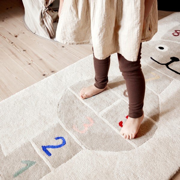 Ručne tkaný detský hrací koberec s prímesou vlny 75x180 cm Rabbit Hopscotch – OYOY Mini-image-1
