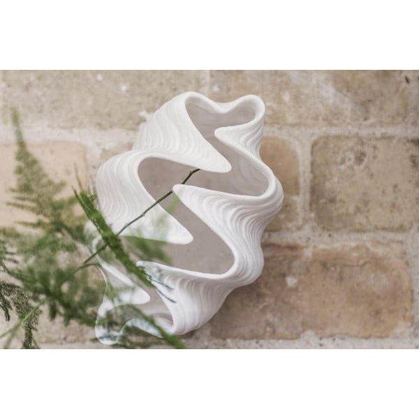 Biela váza z polyresínu (výška 22 cm) Shell – Mette Ditmer Denmark-image-2