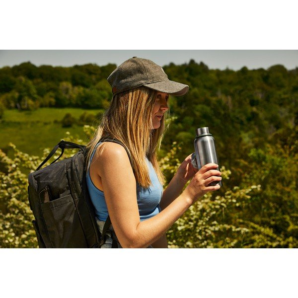 Termofľaša z nehrdzavejúcej ocele v striebornej farbe 500 ml – Black + Blum-image-2