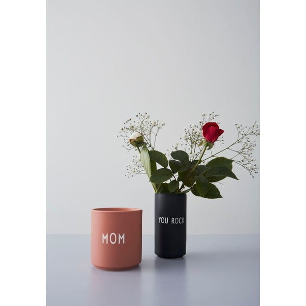 Ružový/béžový porcelánový hrnček 300 ml Mom – Design Letters-image-1
