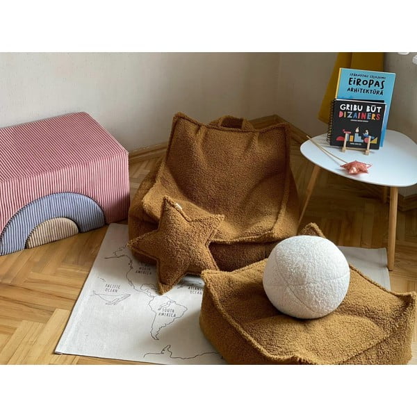 Hnedý detský pohovkový vankúš z textílie buklé Star – Wigiwama-image-2