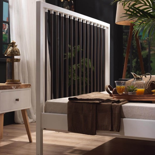 Biela kovová dvojlôžková posteľ s roštom 180x200 cm Breeze – Kalune Design-image-1