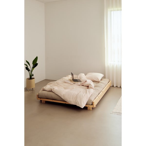 Dvojlôžková posteľ z borovicového dreva s roštom v prírodnej farbe 180x200 cm Social Bed – Karup Design-image-1