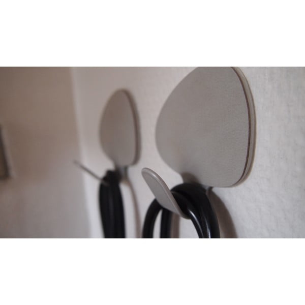 Svetlosivé oceľové háčiky v súprave 2 ks Curve M Nupo – LIND DNA-image-1