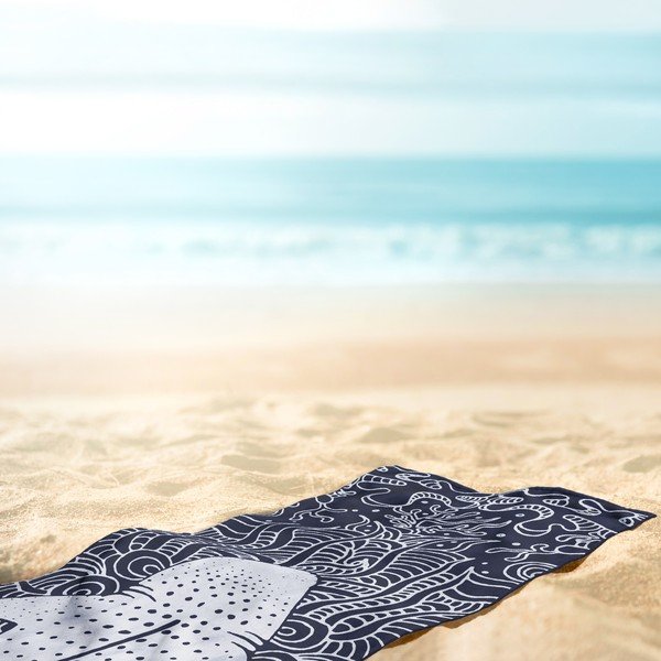 Tmavomodrá plážová osuška 90x180 cm Shark - DecoKing-image-3