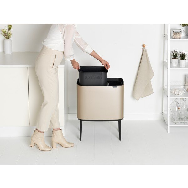 Dotykový oceľový odpadkový kôš na triedený odpad v zlatej farbe 34 l Bo Touch Bin – Brabantia-image-1