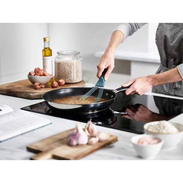 Skladacia metlička Twist Whisk Sky – Joseph Joseph-image-3