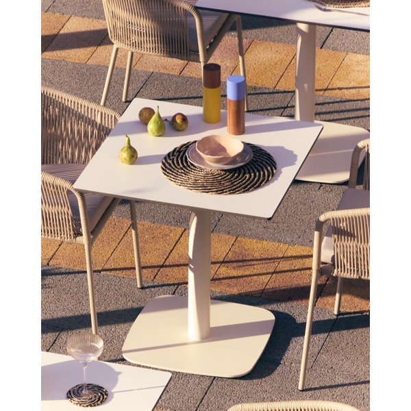 Kovový záhradný jedálenský stôl 68x68 cm Dina – Kave Home-image-1