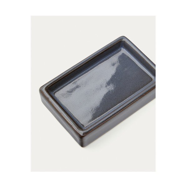 Tmavomodrá keramická nádobka na mydlo Silvet – Kave Home-image-4