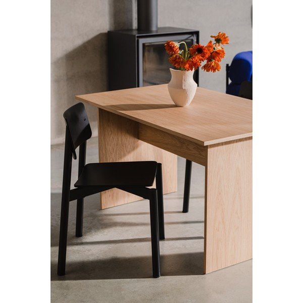 Čierna stohovateľná jedálenská stolička Wem – noo.ma-image-1