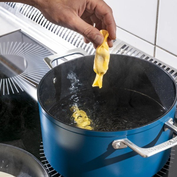 Hrniec s pokrievkou/s keramickým povrchom 5,5 l Meda 4.0 – FABINI-image-4