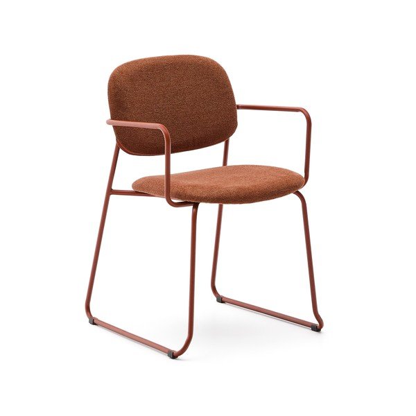 Kovová jedálenská stolička s podrúčkami v terakotovej farbe Meli – Kave Home