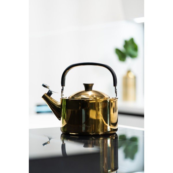 Varná kanvica z nehrdzavejúcej ocele v lesklo zlatej farbe 1,5 l Diamante – Vialli Design-image-3