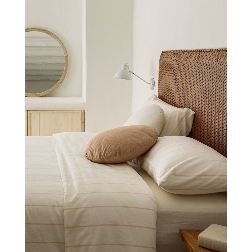 Biele nástenné svietidlo Offelis – Kave Home