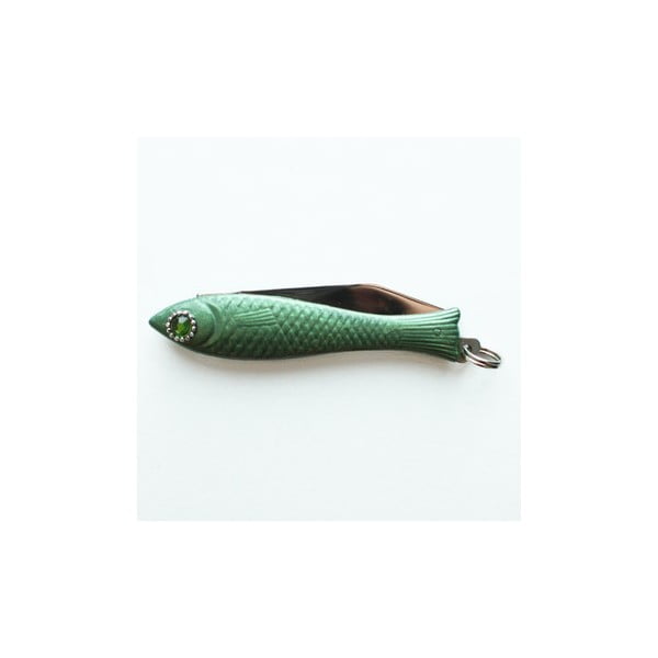 Tmavozelený český nožík rybička s krištáľom v oku v dizajne od Alexandry Dětinskej