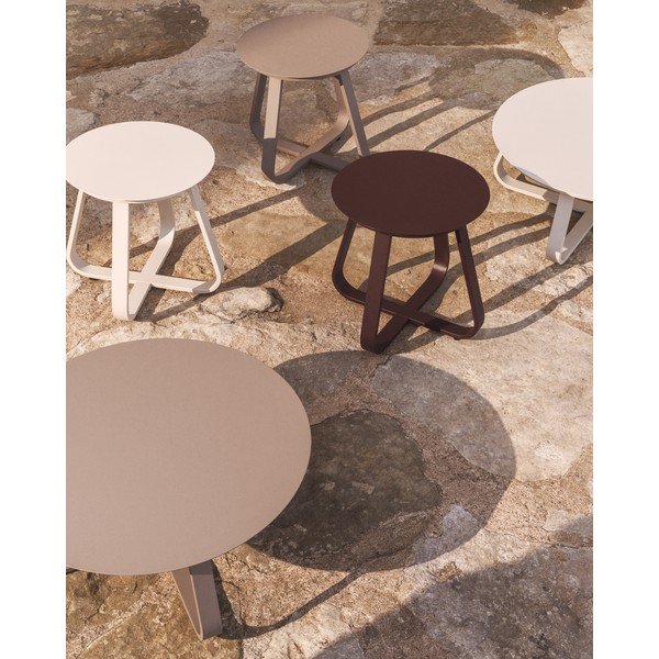 Kovový okrúhly záhradný stolík ø 48 cm Tamaris – Kave Home-image-1