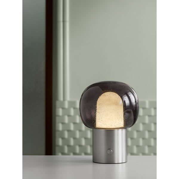 Hliníková LED stolová lampa v striebornej farbe so skleneným tienidlom (výška 32 cm) Iris – Blomus-image-1