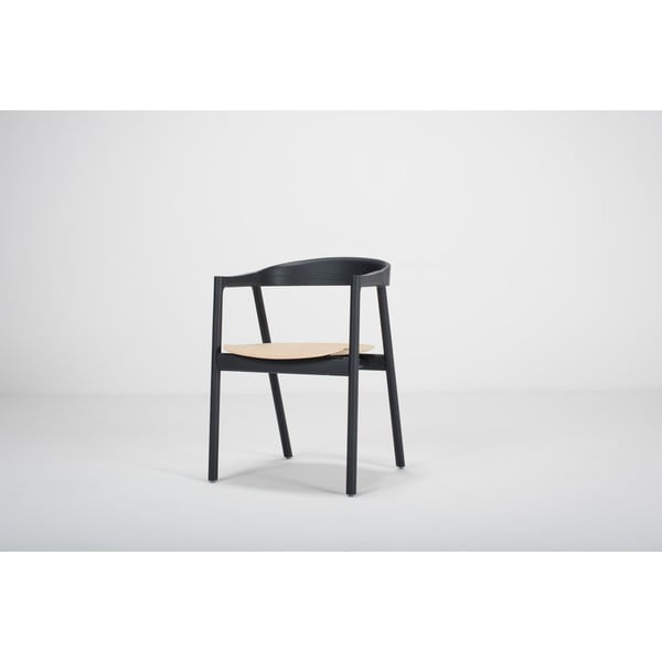 Čierna jedálenská stolička z dubového dreva Gazzda Muna-image-2