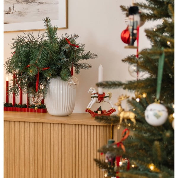 Polyresinový svietnik s vianočným motívom Almine – Bloomingville-image-1