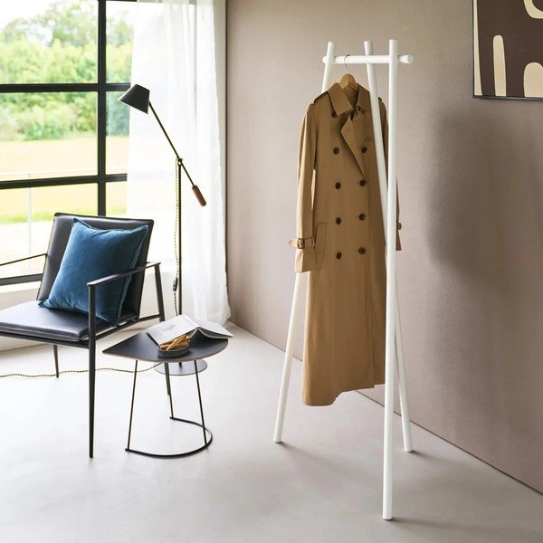 Biely kovový vešiak 43x153,5 cm Tower Tri-Post – YAMAZAKI-image-1