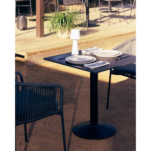 Kovový záhradný jedálenský stôl 68x68 cm Esilda – Kave Home-image-1