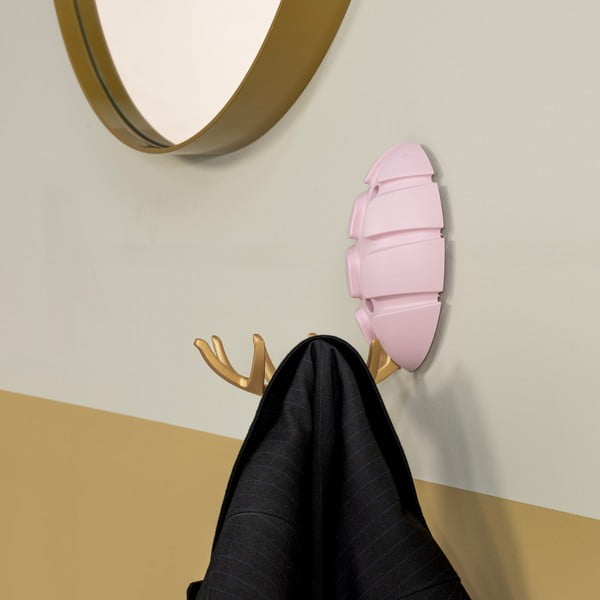 Svetloružový/v zlatej farbe nástenný plastový háčik Bug – Spinder Design-image-4