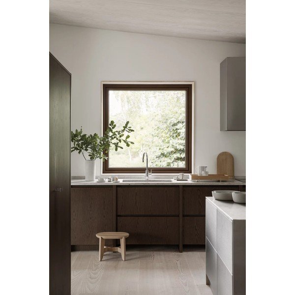 Stolička z dubového dreva v prírodnej farbe Eli - Blomus-image-3