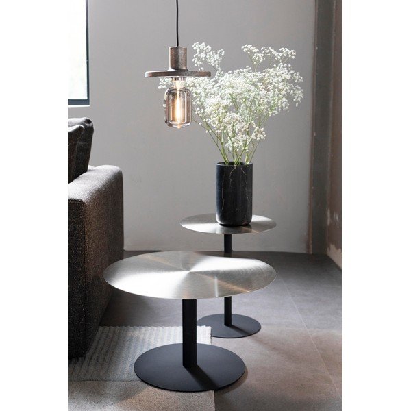 Kovový okrúhly konferenčný stolík v čierno-zlatej farbe ø 60 cm Snow – Zuiver-image-1