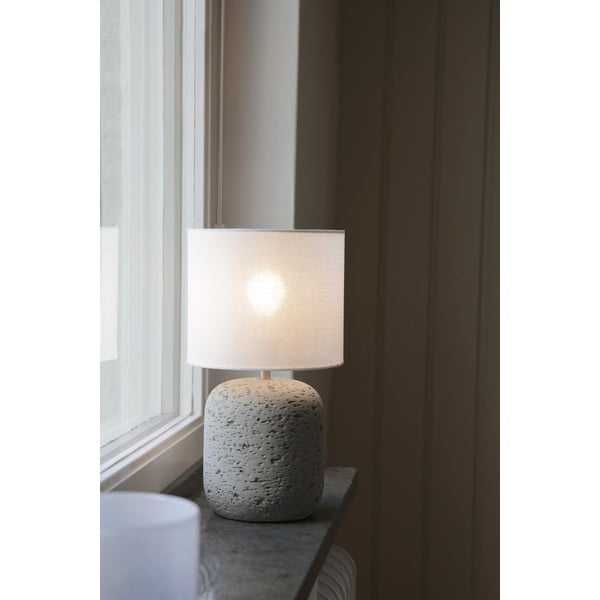 Sivá stolová lampa s textilným tienidlom (výška 33 cm) Montagna – Markslöjd-image-1