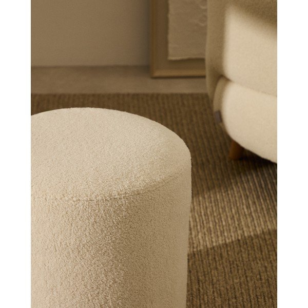 Krémový taburet z textílie buklé Kaeli – Kave Home-image-2