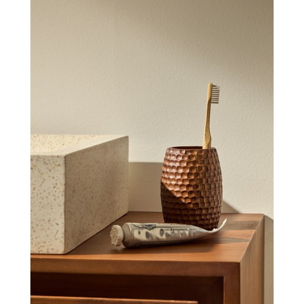 Hnedý drevený téglik na zubné kefky Fraz – Kave Home-image-1