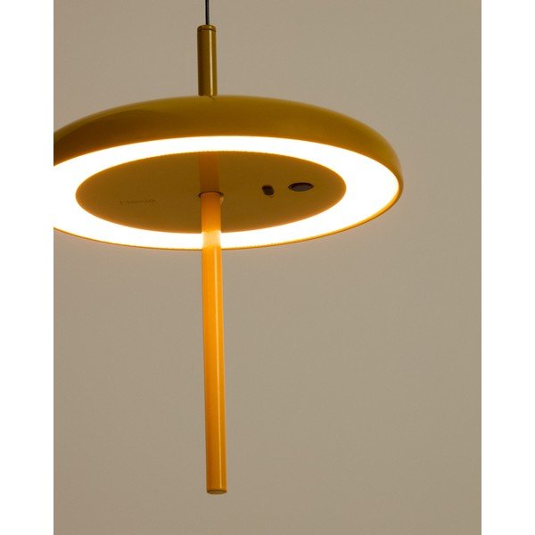 Žlté LED závesné svietidlo so stmievačom s kovovým tienidlom ø 16 cm Porte – Kave Home-image-1
