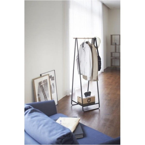 Čierny kovový stojan na oblečenie Tower – YAMAZAKI-image-1