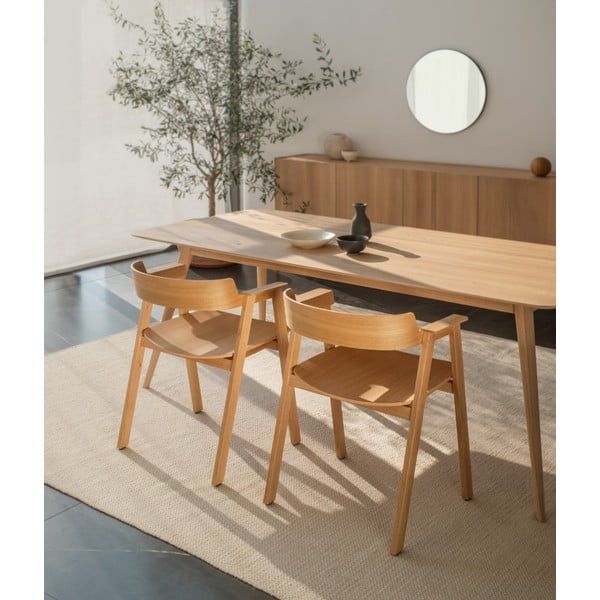 Hnedá/v prírodnej farbe kožená jedálenská stolička s podrúčkami Flip – Gazzda-image-1