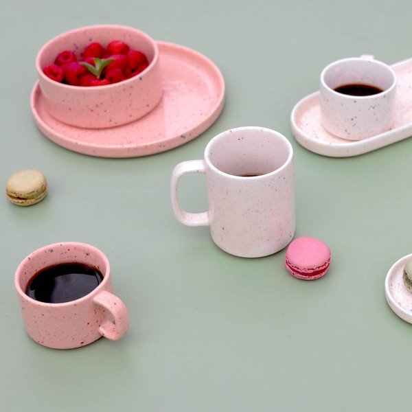Béžový servírovací porcelánový tanier Fika – ONA-image-3