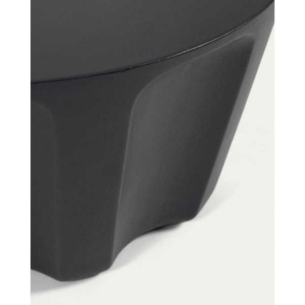 Betónový okrúhly záhradný odkladací stolík ø 60 cm Vilandra – Kave Home-image-2