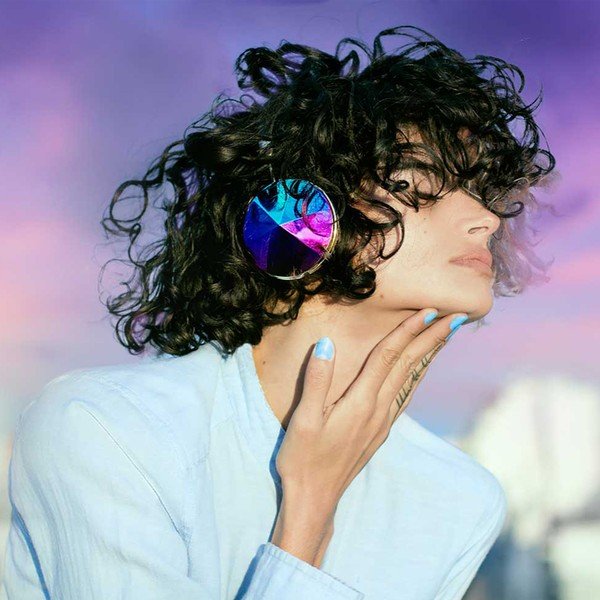 Čierne slúchadlá s odpojiteľným káblom a duhovými detailmi Frends Taylor Wireless-image-1