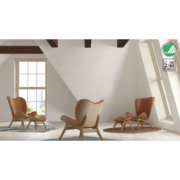 Oranžové kreslo A Conversation Piece – UMAGE-image-1