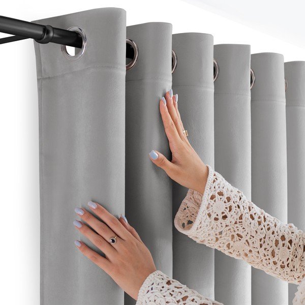 Sivý zamatový dimout záves 200x250 cm Velto – Filumi-image-2