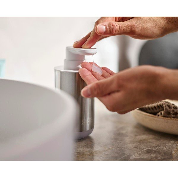 Dávkovač mydla z nehrdzavejúcej ocele v striebornej farbe 300 ml Duo Steel – Joseph Joseph-image-2