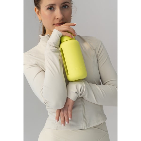 Svetložltá cestovná fľaša 720 ml Sunny Lemonade – Muuki-image-3