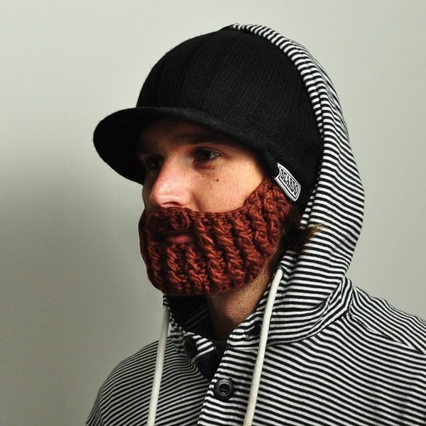 Čierna čiapka s odopínateľnou hnedou bradou Beardo Original