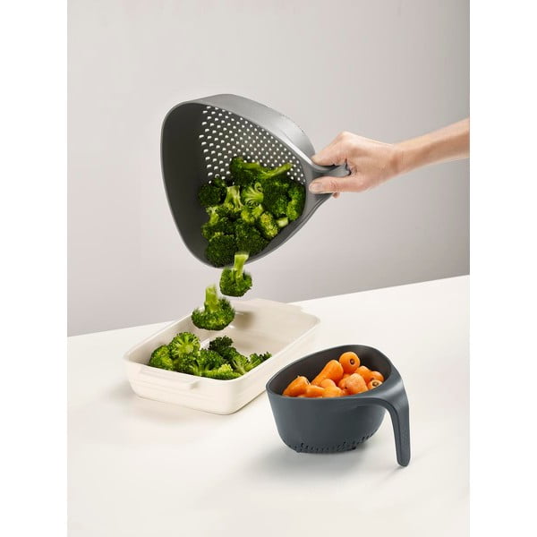 Sivé kompaktné cedidlo Joseph Joseph Colanders-image-1